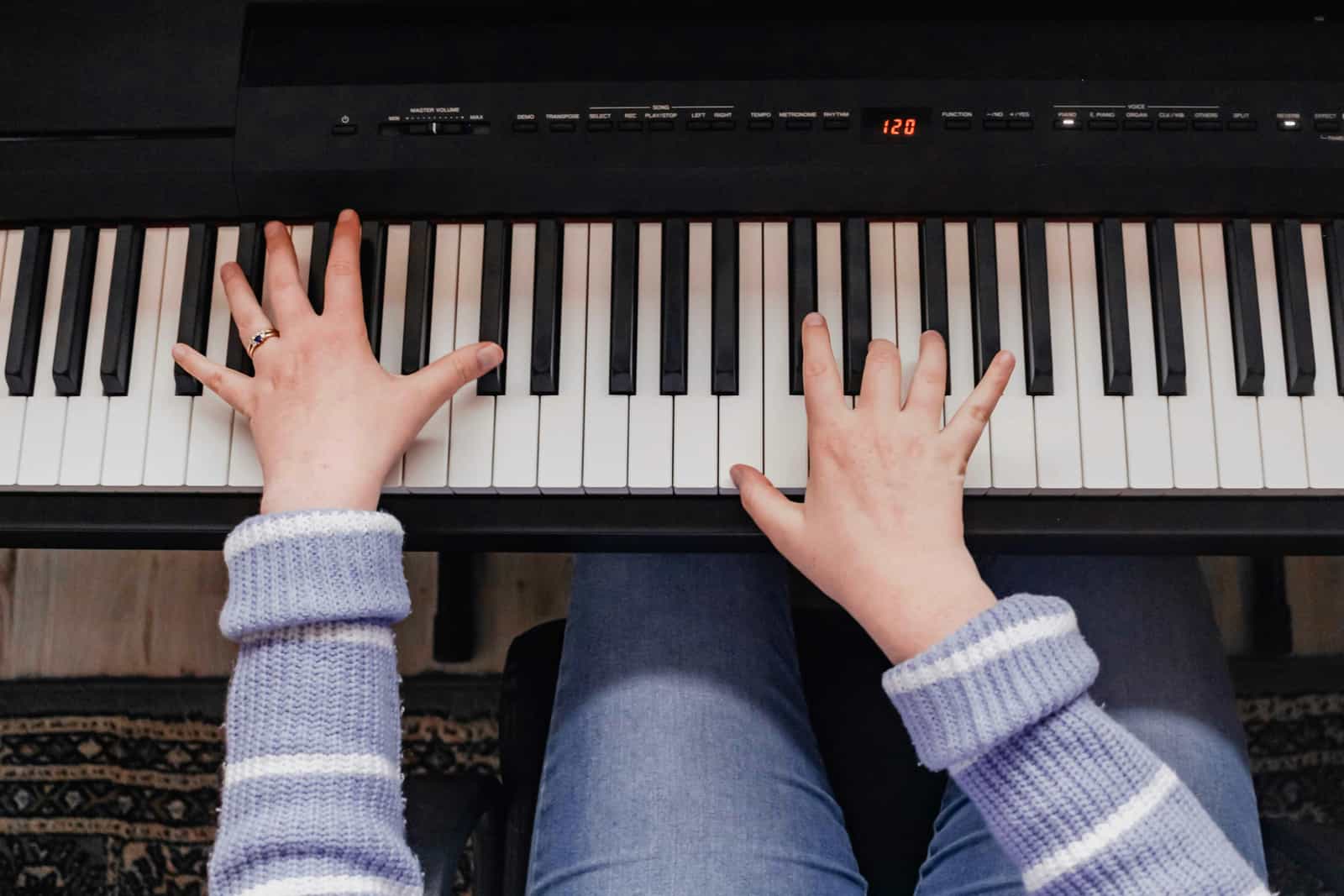 circle cover for Piano- Your home for all things piano—performances, covers, practice diaries, technique tips, theory breakdowns, improvisation, gear talk, memes, and more. Acoustic, digital, classical, jazz, pop—beginners to concert pros are all welcome. Show your keys, share your sound, and grow with the community.