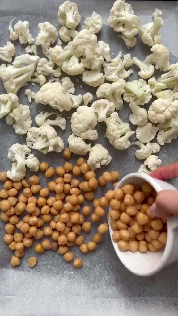 Cover for CRISPY CHICKPEA AND CAULIFLOWER CAESAR SALAD Let me know if you make it veganreci 28866 #shortvideos