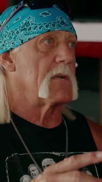 Cover for _Hulk Hogan Gives Up His ICONIC nWo Tight