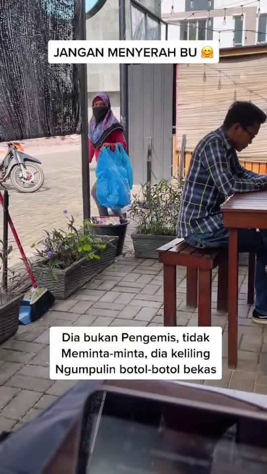 Cover for Peduli sesama pedulisesama berbagi mariberbagi agungtoyota toyotabatam fyp TemanH 82298 #shortvideos