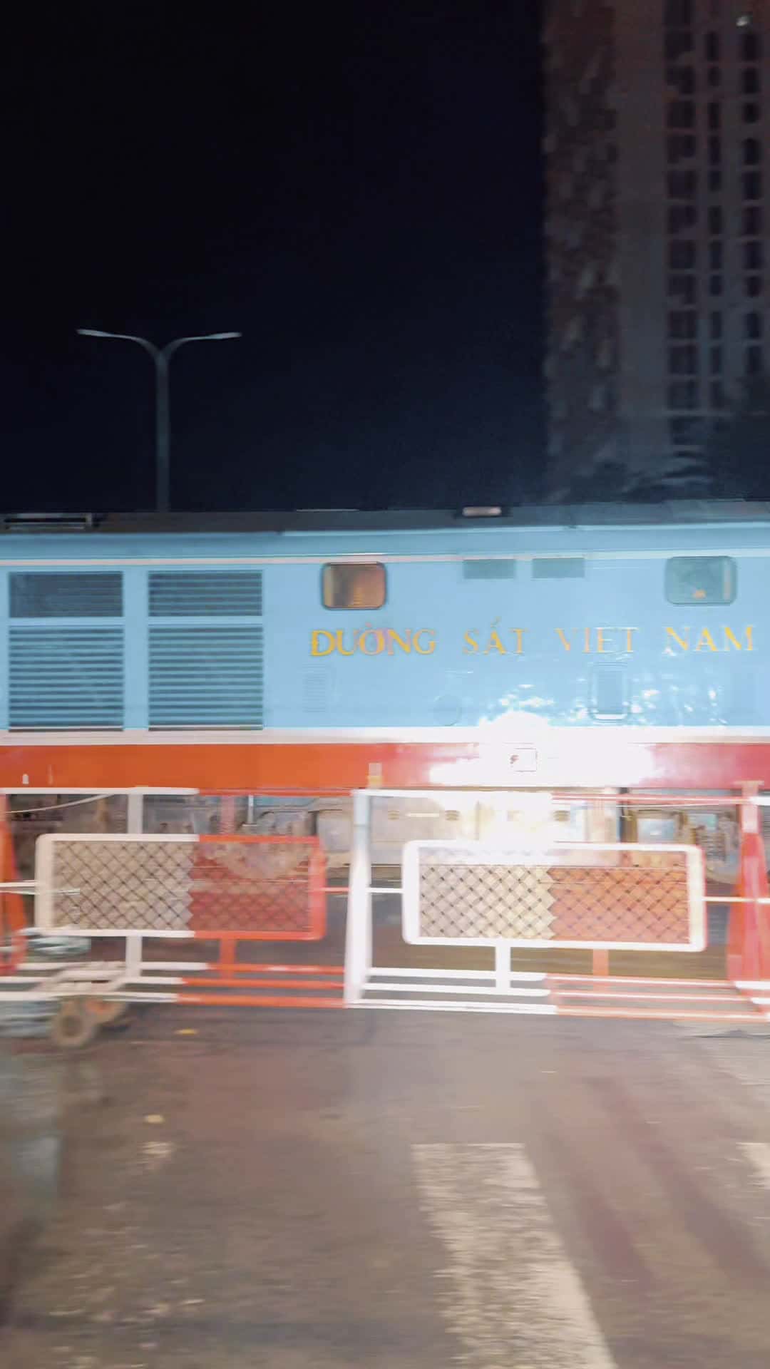 Cover for Life keeps moving… just like this train. 🚂✨ Sometimes you gotta slow down and appreciate the ride.#TrainVibes #CinematicMoments #VietnamVibes #LifeInMotion #PeacefulScenes #TravelTok #TrainAesthetic