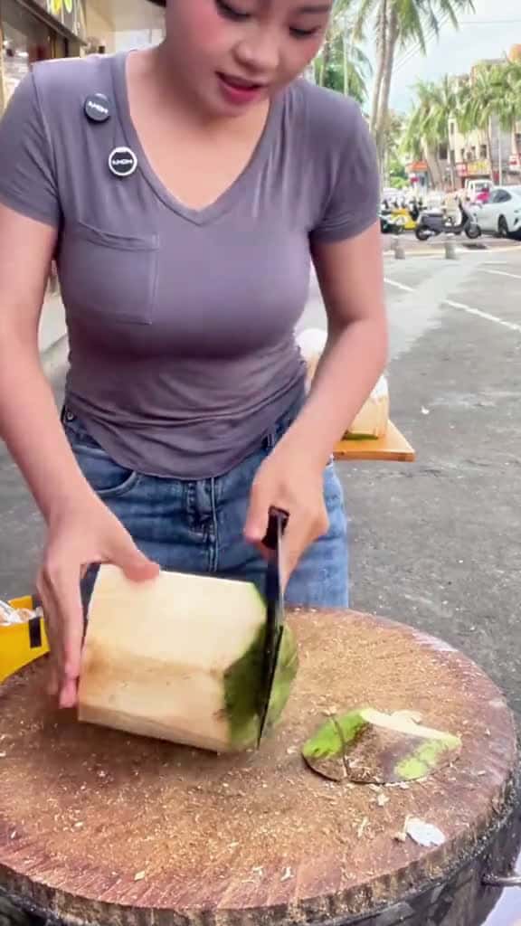 Cover for Satisfying & Creative Fruit Cutting#coconut#asmr#shorts#yummy#fruitcutting#FruitArt