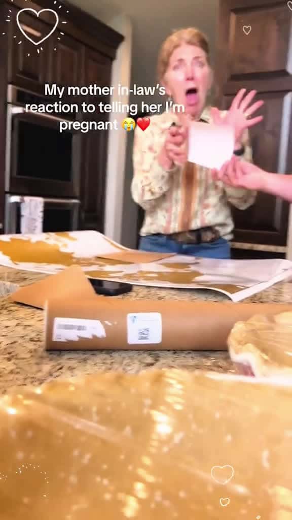 Cover for Tell family that you re pregnant. surprise family fyp fyp pregnant 41451 #followMe