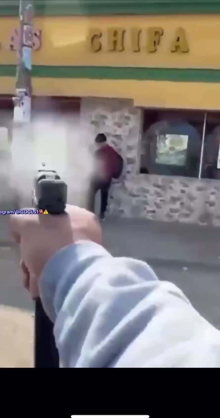 Cover for Gang in mexico, gives warning shots to a store.  #fakegun  #movie  #Aige
