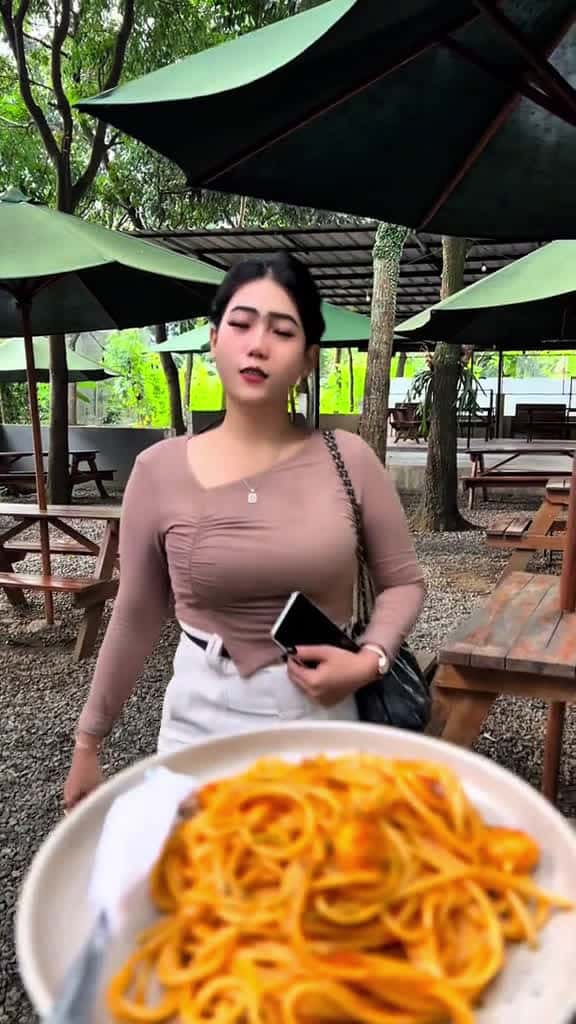 Cover for Cantik lucu baik tapi malah di putusin   viral fyp cewekcantik cantik cewek Selaa 89432 #nicevideo