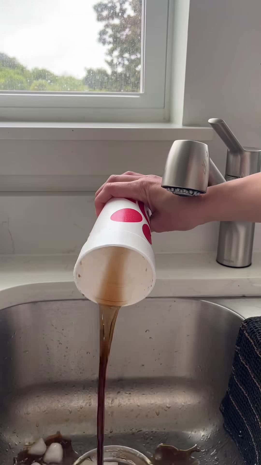 Cover for How to do summer mess free #momhacks #hacks #mom #popsicle #momlife #parenting #summervibes #summertimefun #summer
