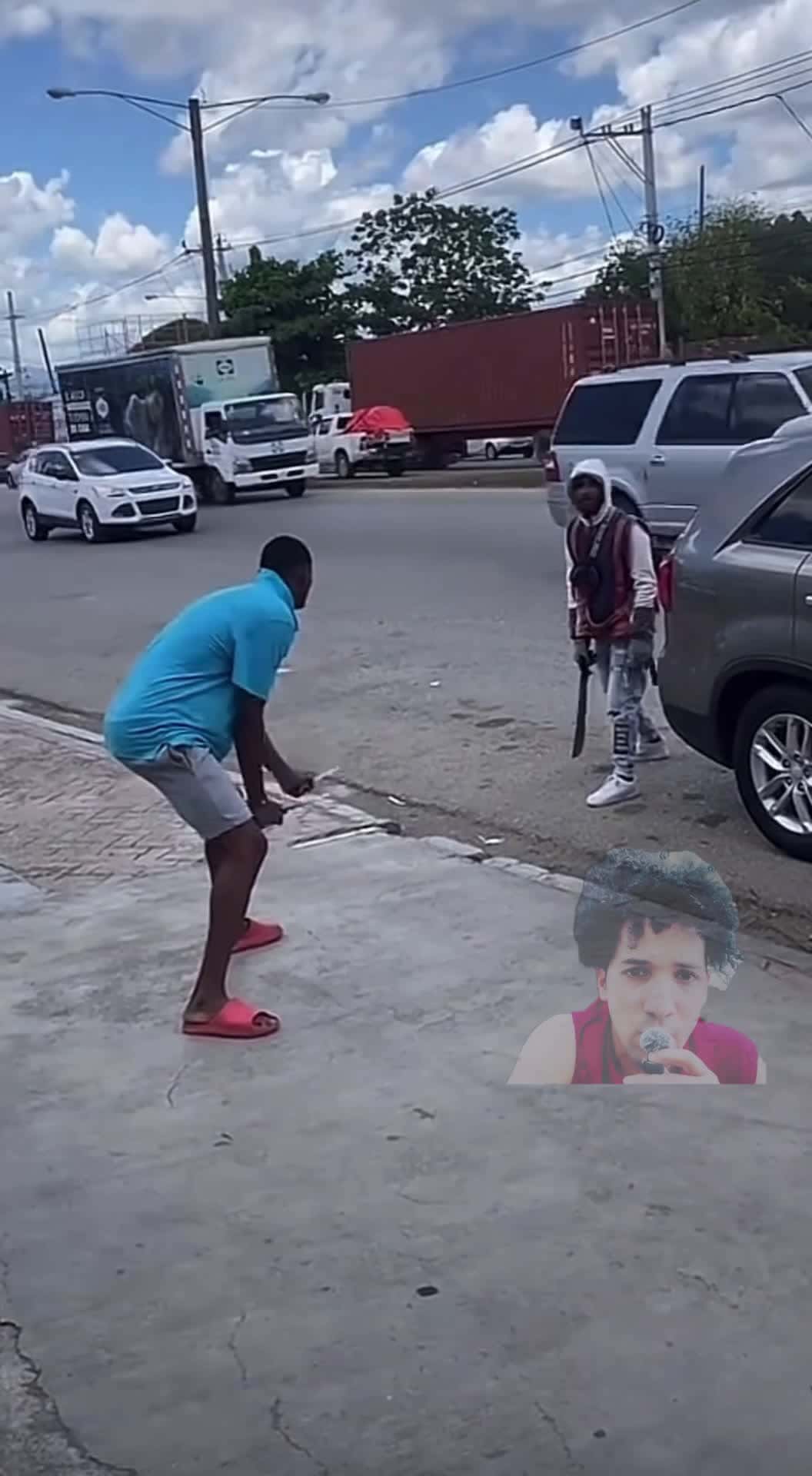 Cover for Streetfight guys💀🗡️⚔ #yosoymaximun #viral #Fight #share #news #fyp #Caughtoncamera