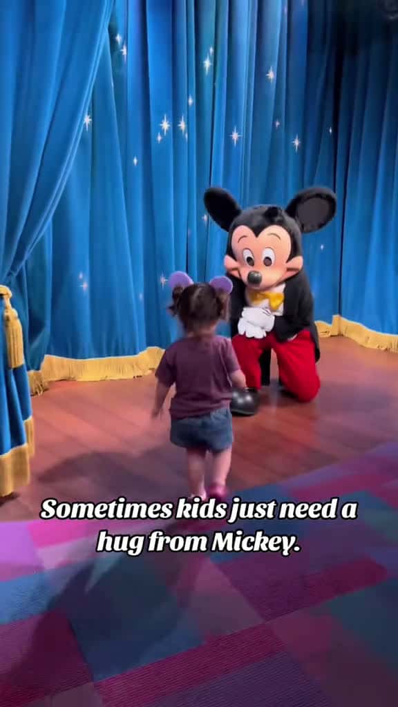 Cover for Nice to meet you Mickey disney disneyworld disneyland baby kids mickey hug cute Love 92063 #trend