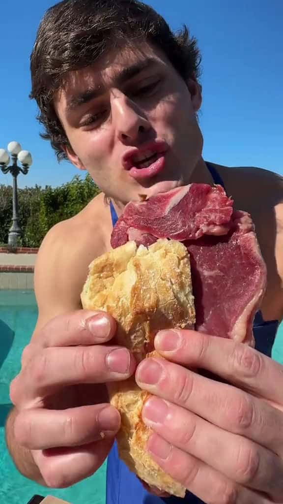 Cover for SURF AND TURF SANDWICH