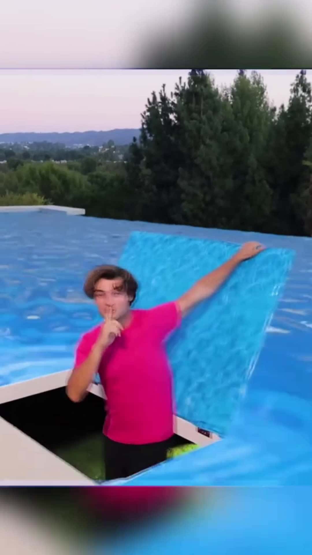 Cover for fakes water 💦 pool 