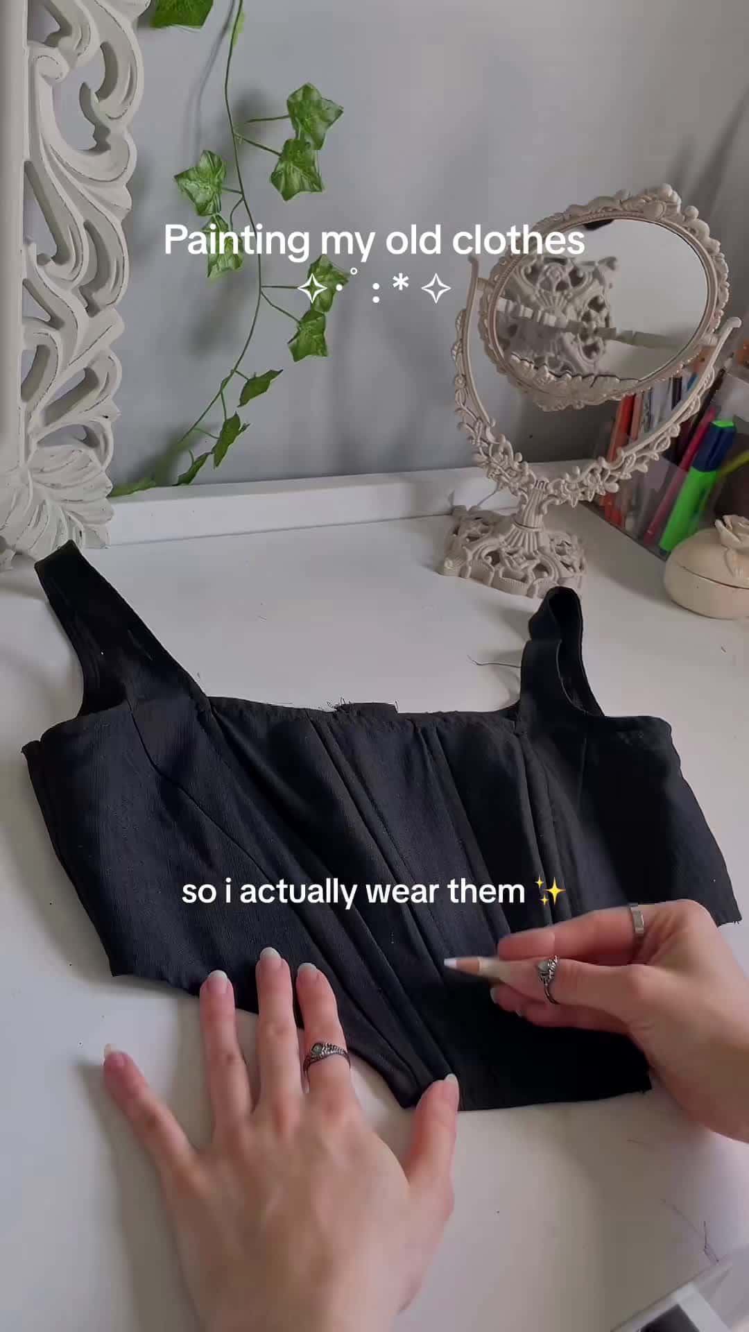 Cover for How to upcycle your shirt 🖌️👚🫶🏻 would u wear?! #clothespainting