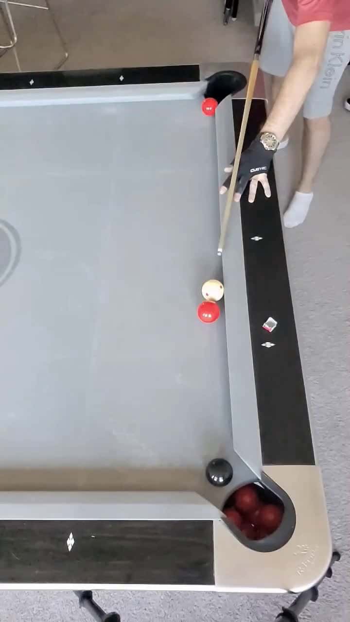 Cover for Extreme close draw with bank and perfect shape for the shorts 8ballpool