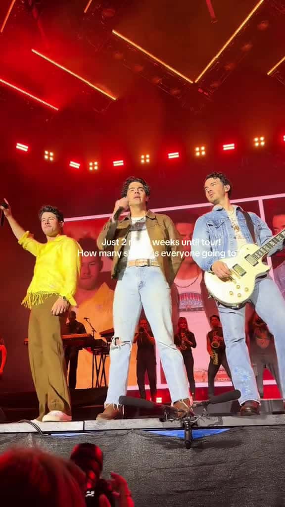 Cover for Almost time♥️♥️♥️♥️ #gfyhttour #jonasbrothers #jonasbrothersconcert #kevinjonas #joejonas #nickjonas @Jonas Brothers  created by aliciamlv with Jonas Brothers’s I Cant Lose GFYH TOUR