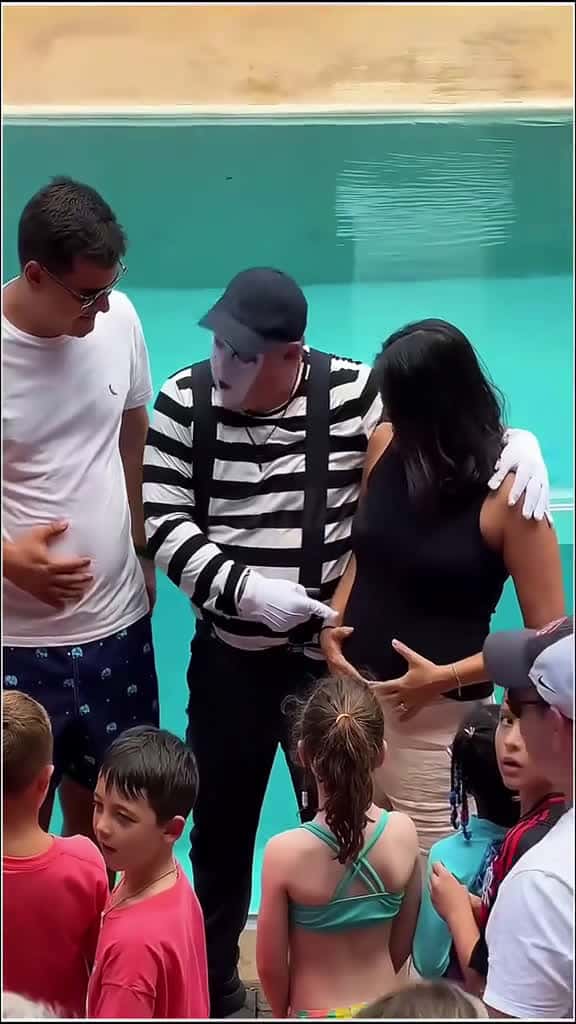 Cover for Funny clown Tom. mime funny funnyvideos seaworld viral tomthemime orlando clown tiktokusa 21422 #trending