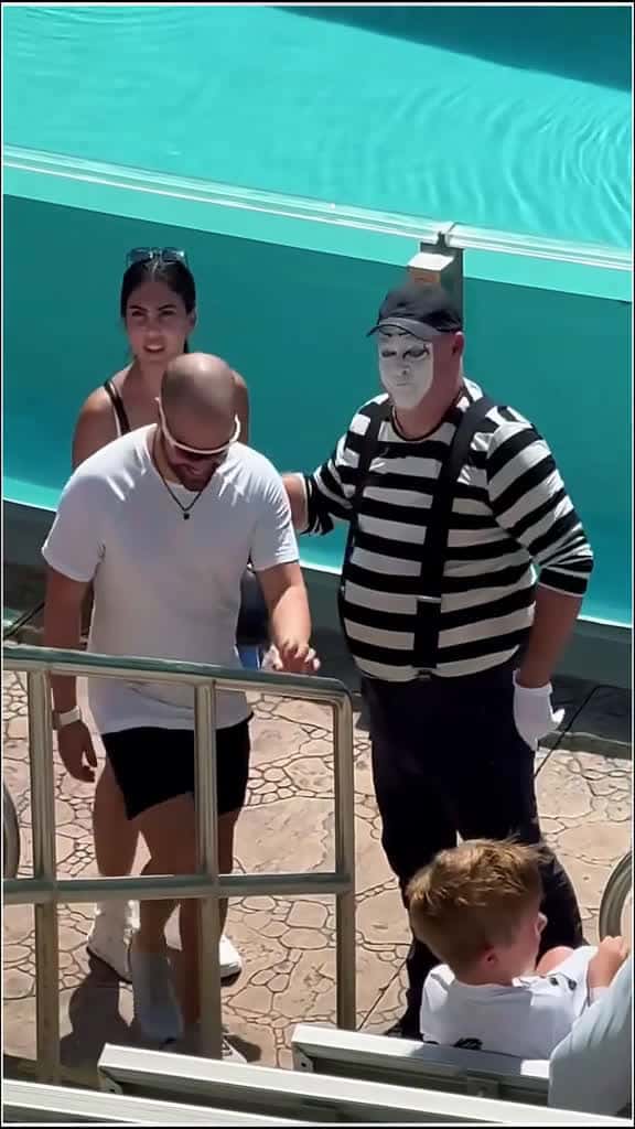 Cover for Clown funny mime funny funnyvideos seaworld viral tomthemime orlando clown comedy trending 62413 #us
