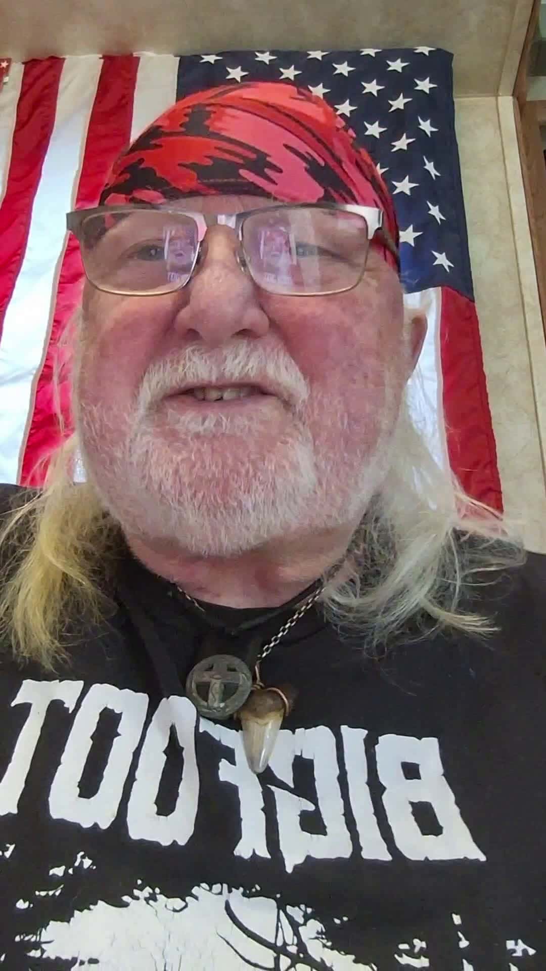Cover for sad news out of L A. pleaes pray for the familys that ls Love onesP