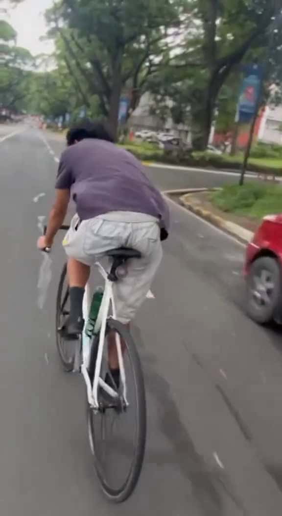 Cover for '#cyclingtiktok' by who's niel𖣂