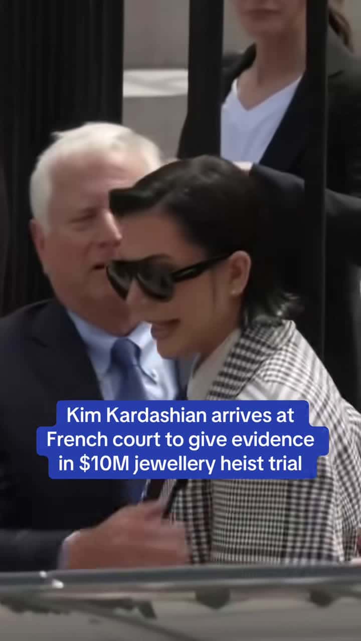 Cover for Kim Kardashian arrived at a Paris court to confront the 'grandpa gang' suspects accused of tying her up at gunpoint in a $10 million jewellery heist. Today the court heard Kim screamed 'I have babies and I need to live' at robbers who burst into her Paris hotel suite. Kim was flanked by her mother Kris Jenner and her security team as she made her entrance to give evidence in the robbery trial which opened in the French capital last month. Read the full story on DailyMail.com #kim #kardashian #je