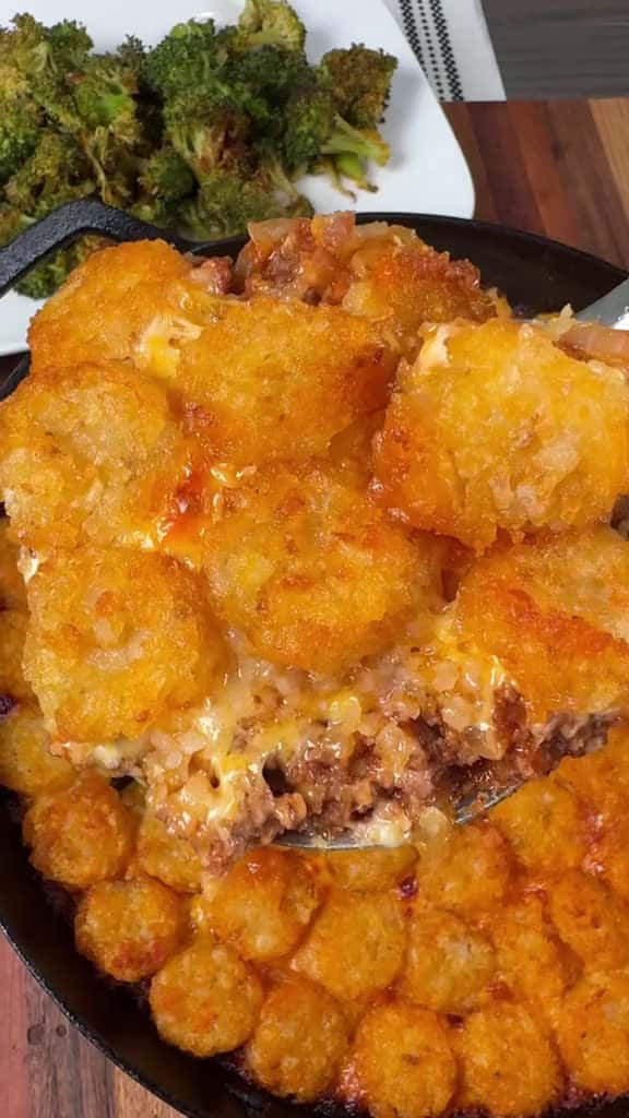 Cover for Sloppy Joe Tater Tot Casserole is an easy weeknight dinner the whole family enjoys!  INGREDIENTS  1 lb ground beef  1 onion, chopped  1/2 tsp each of salt and pepper  1 tsp onion powder and paprika  1 tbsp minced garlic  1-2 tb...