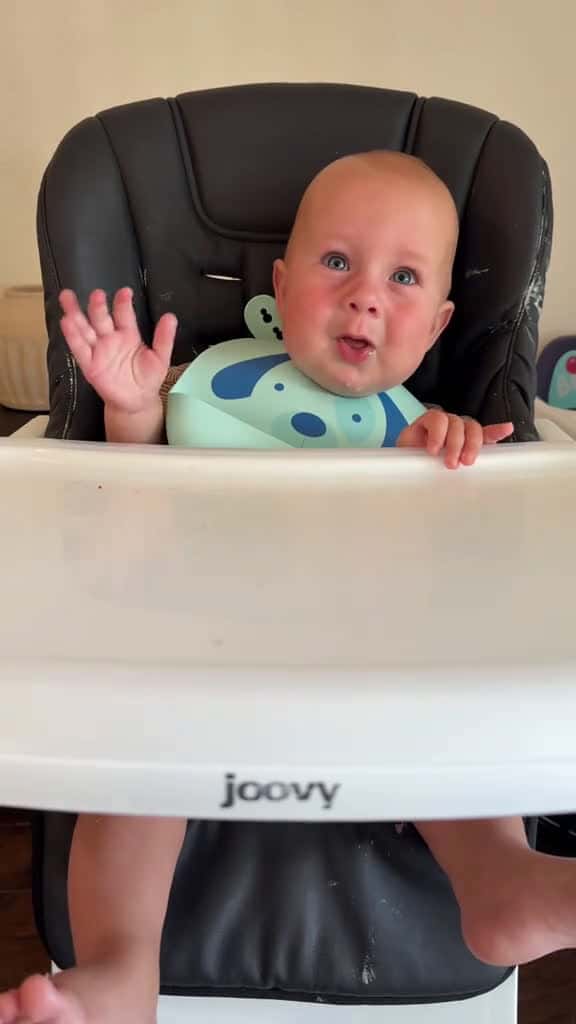 Cover for Ummm no thanks mom😐 #blw #babyledweaning #babyfood #babieseating #babies #baby #mom #moms #momlife  created by Kadyn with Bibio’s lovers’ carvings