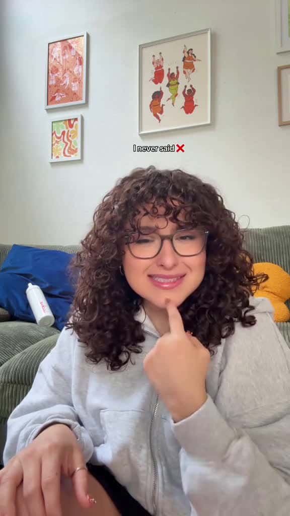 Cover for 3 hours till Amaya Island 🏝️💖 #loveislandusa #loveisland #amayapapaya #amayaandbryan #huda #olandria #deaf #deaftok #deafcan #deafcommunity ##deafculture #deafworld #deafawreness #hardofhearing #signlanguage #americansignlangua...