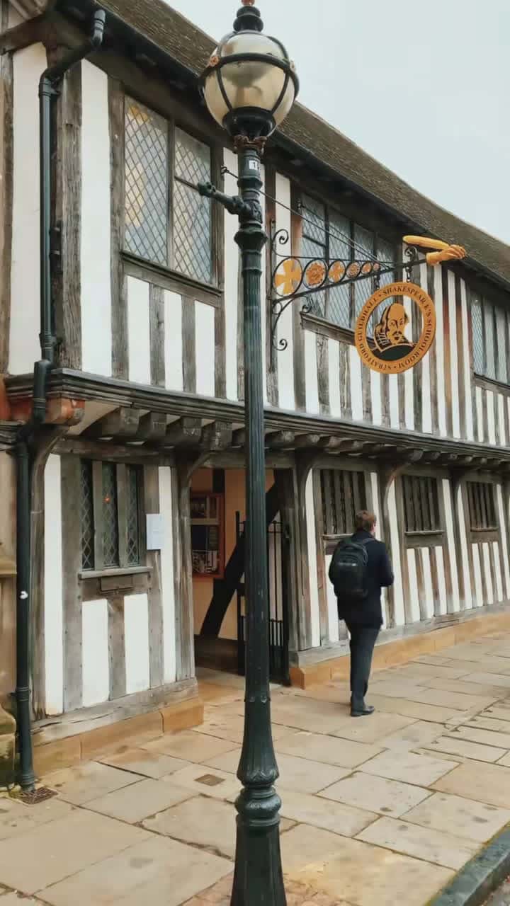 Cover for Towns in England are the cutest!😍 This medieval town is where Shakespeare was born! #fyp #tiktoktravel #england #cute