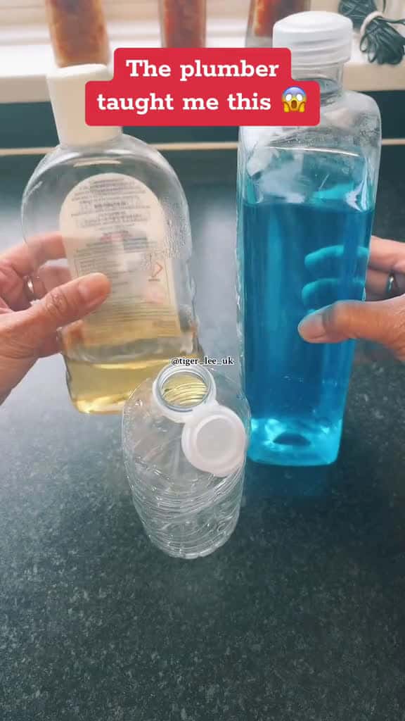Cover for DIY toilet disinfectant that makes your toilet clean and smell fresh  Dettol Show 85345 #shortvideos