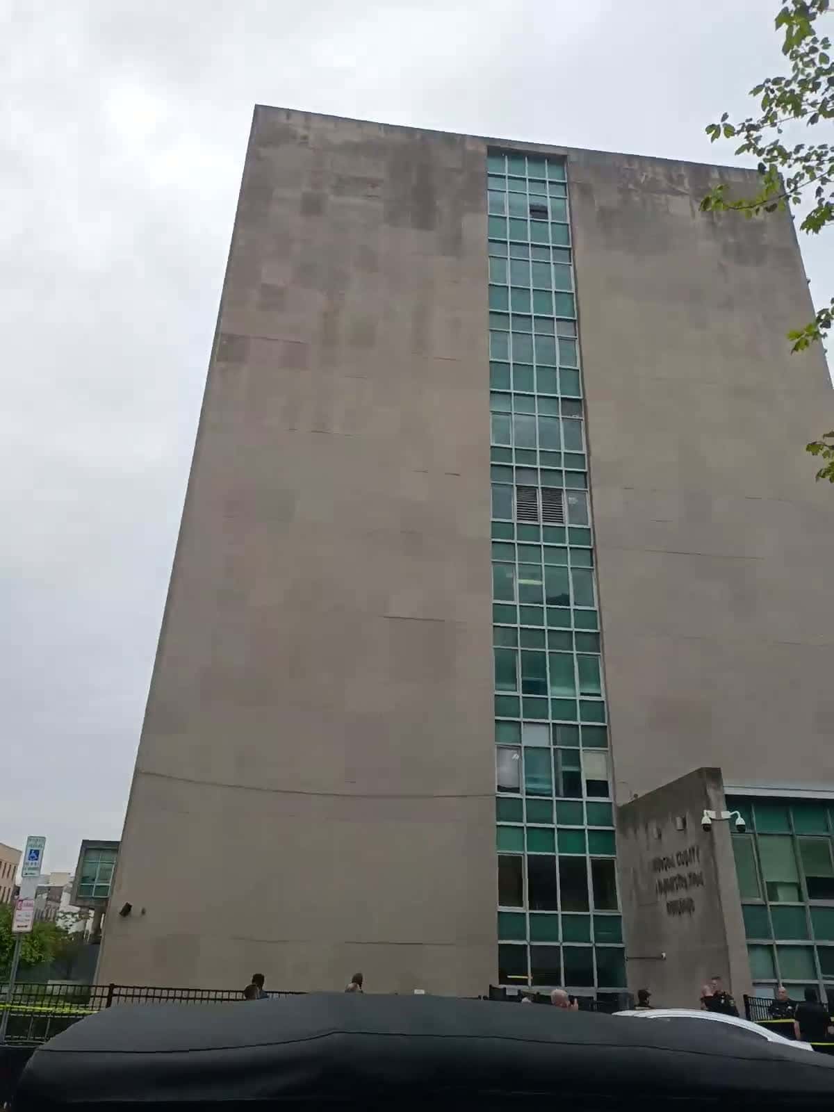 Cover for S-DoT Digital VMTv Independent Media 🫡 🇺🇸 live Breaking News at 595 Newark avenue Jersey City NJ incident at the Courthouse 😧