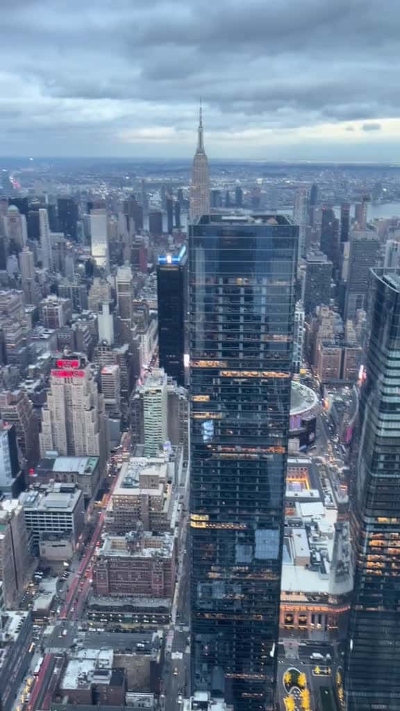 Cover for Desde las alturas Helloooo New York edge newyorkcity manhattannewyork nyclife granmanzana 50667 #nicevideo