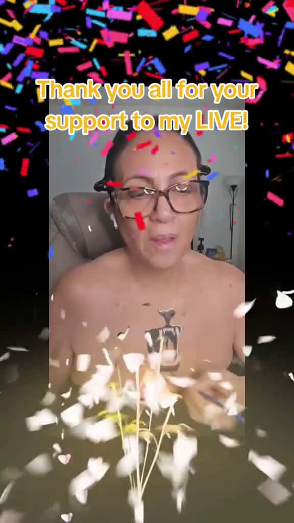 Cover for Great thanks to these top gifters! Thank you for your support to my LIVE! #tiktoklive #livehighlights #🎨 Soychana💄شانا🦁🔍 #livegift #bouquet  created by 🎨 Soychana💄شانا🦁🔍 with Surf Curse’s Disco