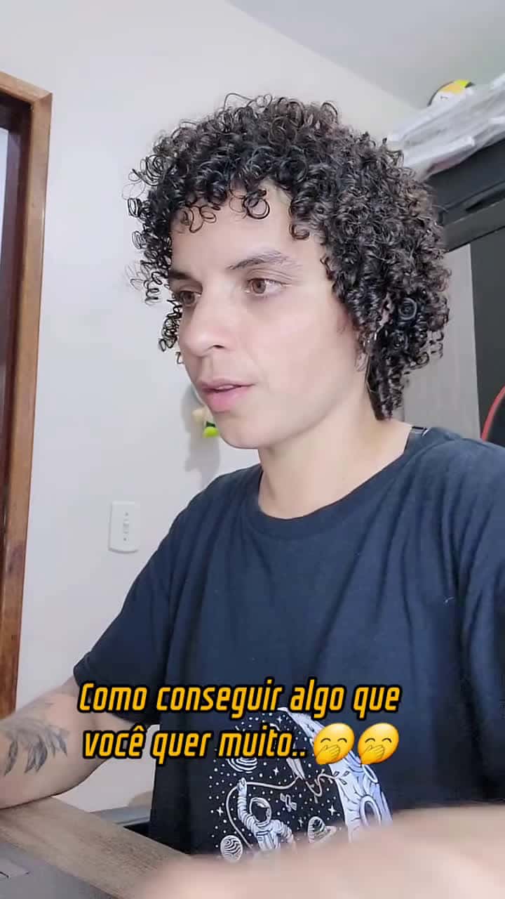 Cover for Como conseguir algo que voc quer muito #comedy #reels #happy #shorts
