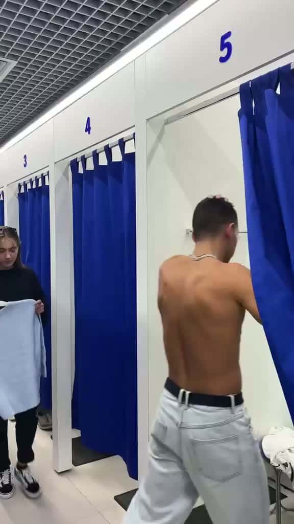 Cover for I didn’t expect that 😱 #boyalex_ #prank #reaction #funny 