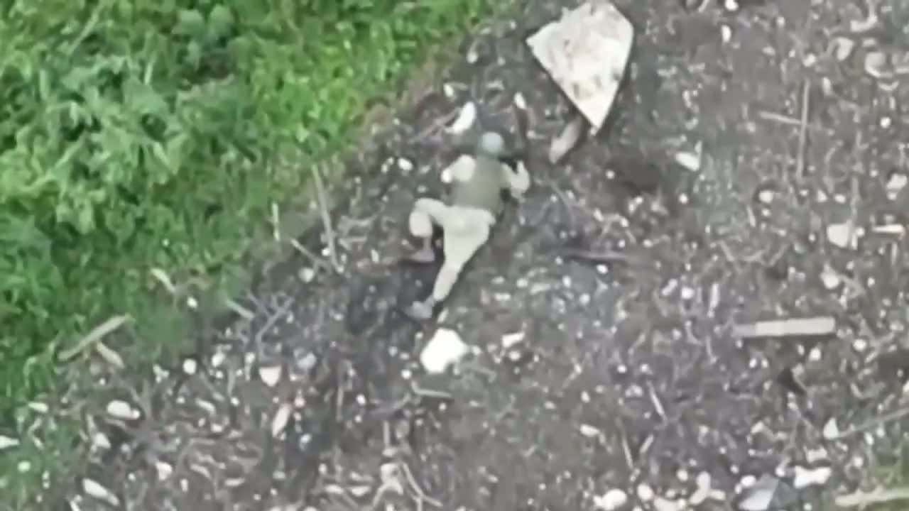 Cover for Intense battle footage: Russian soldier under fire in Pavlovka 🇺🇦 #UkraineWar #Donetsk #Conflict
