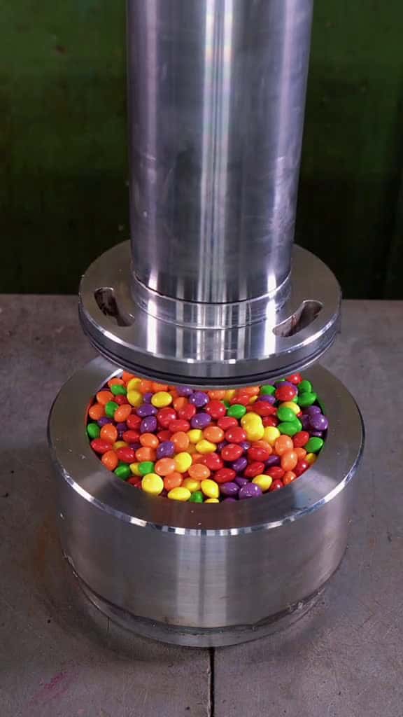 Cover for Satisfying and relaxing, see these and others on @HPC Official !!                                                                           #asmrsounds #asmrvideo #asmrfood #asmrtiktoks #satisfying #satisfyingvideo #amazing  cr...