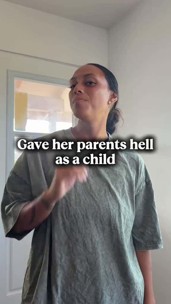Cover for HELP ME MomOf7 Motherhood MomLife Mom Parent Parenthood Parenting 38334 #nicevideo