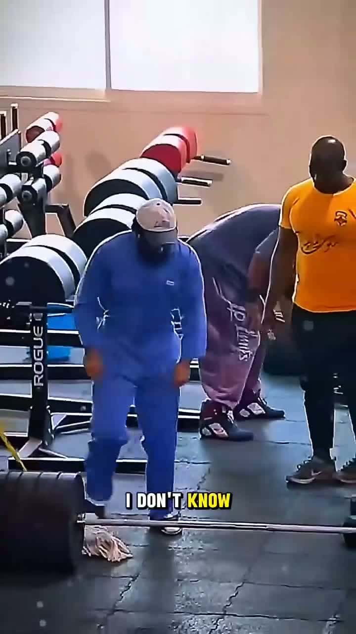 Cover for anatoly prank 🏋  #anatoly #anatolyprank #gym #gymprank #gymmotivation #GymTok #powerlifting #workout #frank #flyp #fypシ゚ #fyp @ANATOLY 