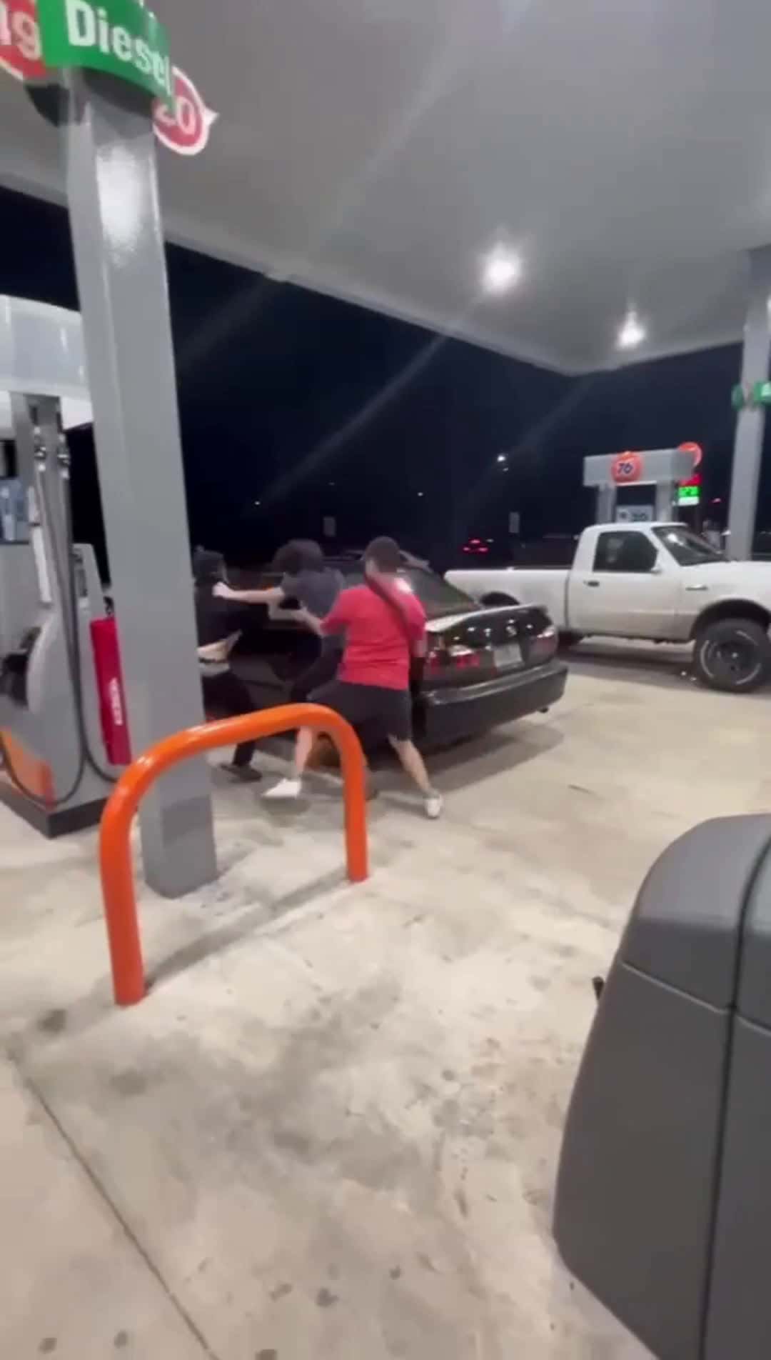 Cover for mad fights at the gas station