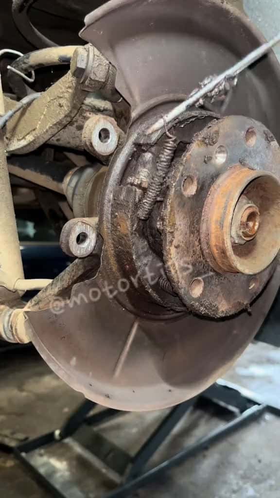 Cover for Pues aquí los productos que mas uso y que siempre me preguntais !!! Si lees esto ve a mi  ♥️#mecánico #mecánica #grasa #productos #engrase #coche #taller #automoción #mechanic