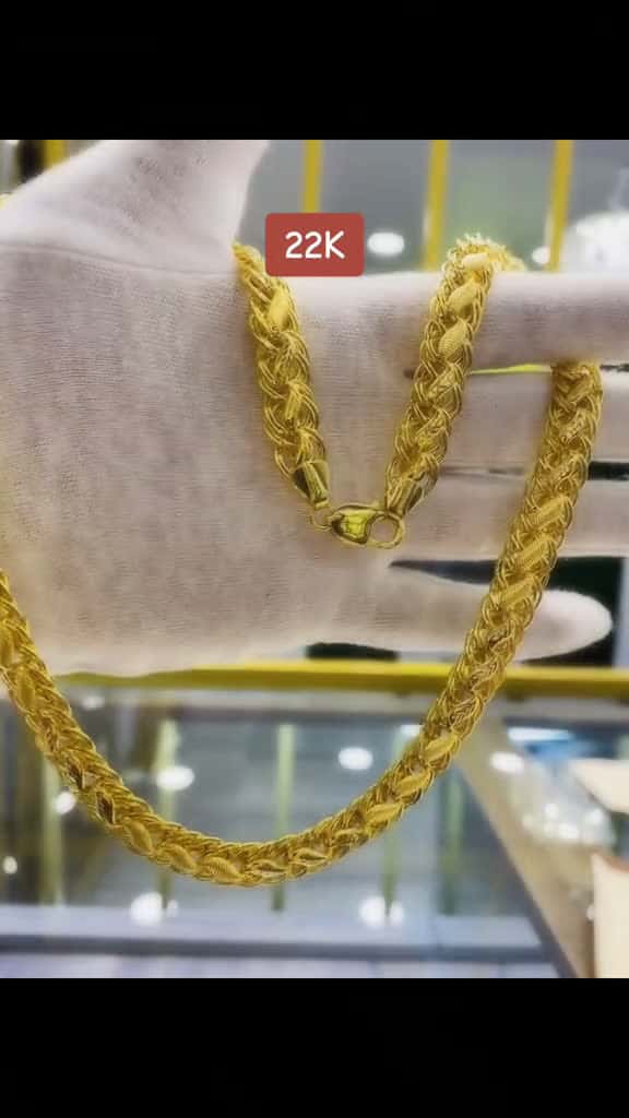 Cover for Famous jewellers is the best Indian  jewellery store in town with jewellery in gold and silver for men, women and kids. Visit the store to explore the world of jewellery specially crafted to top up with the modern world.  For m...