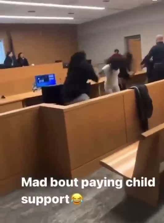 Cover for Fight breaks out during child support hearing 😂 #fyp #fight #viral #trending