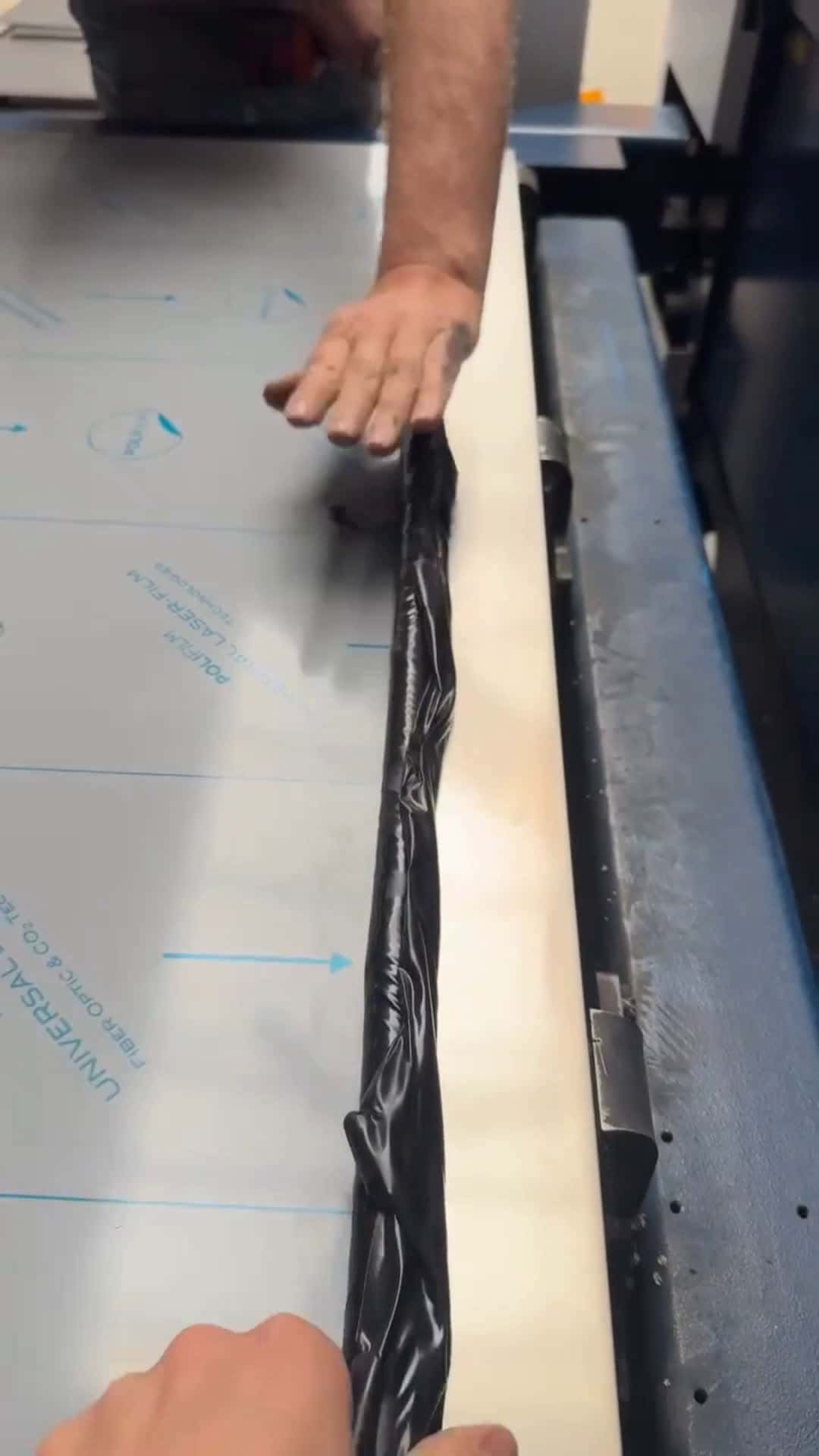 Cover for The campaign is being launched in more than 1,000 Southern California locations this week to encourage customers to stop using disposable plastic shopping