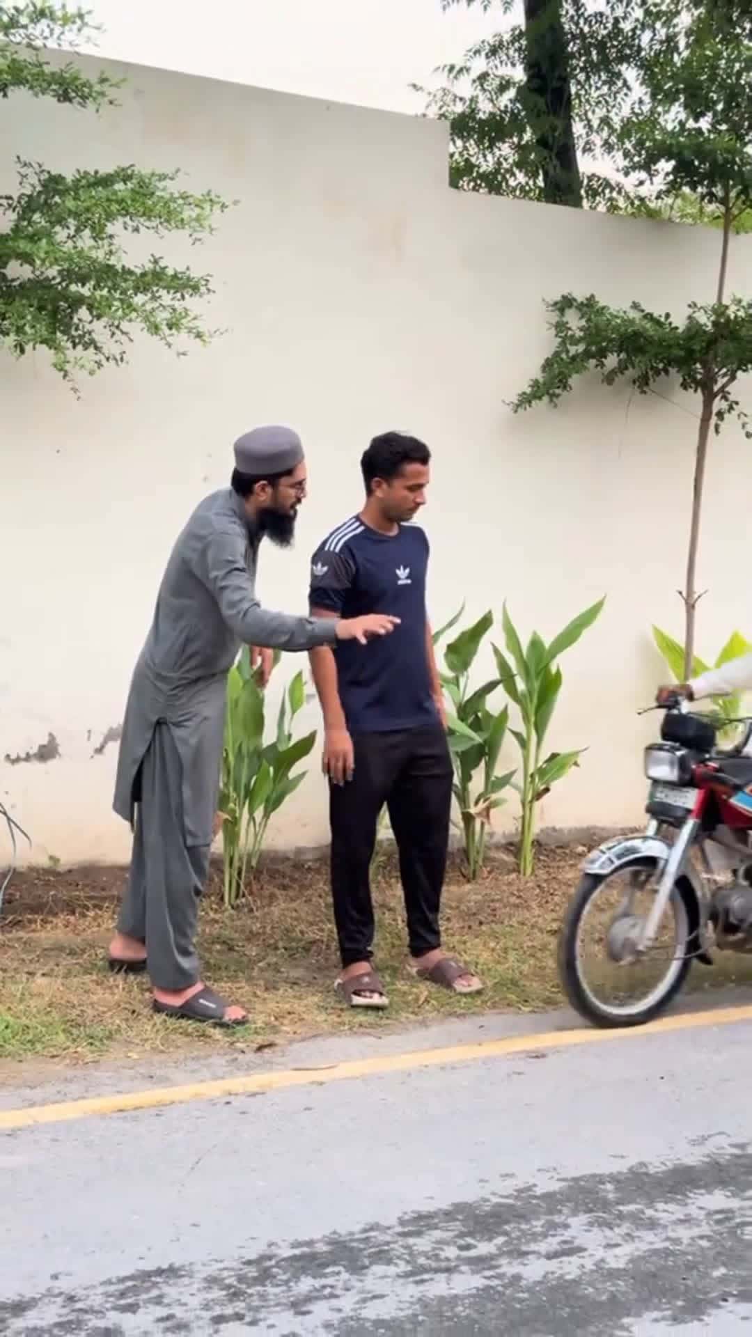 Cover for ☺😂 #funnyvideo #haha #prank #fyp #likes #foryou  