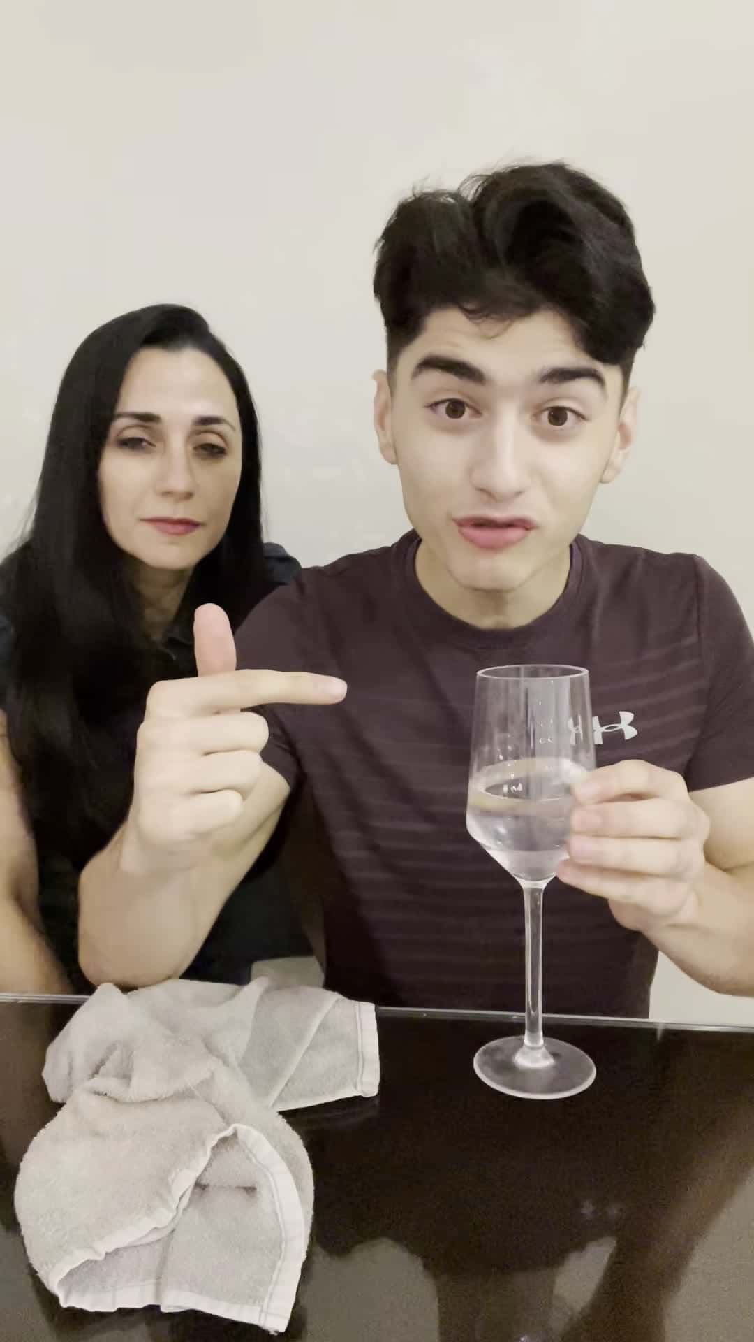 Cover for FUNNY MAGIC TRICK WITH MOM 😱😂 #shorts  #reels