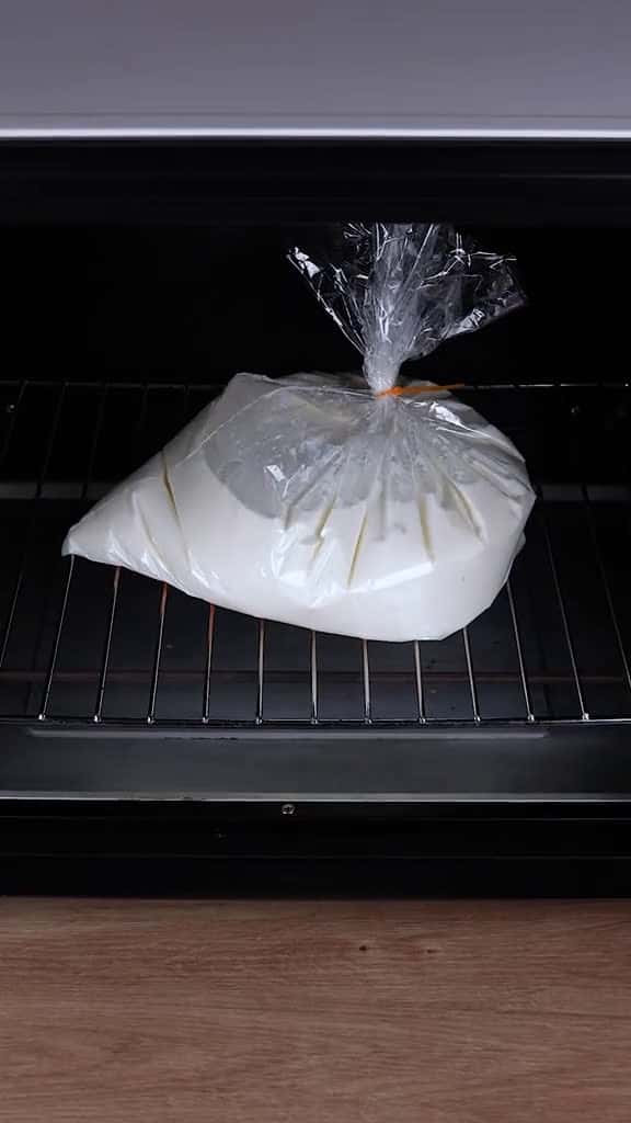 Cover for Everyone is doing it with milk after seeing this genius idea cooking Recipe EasyR 29102 #trending