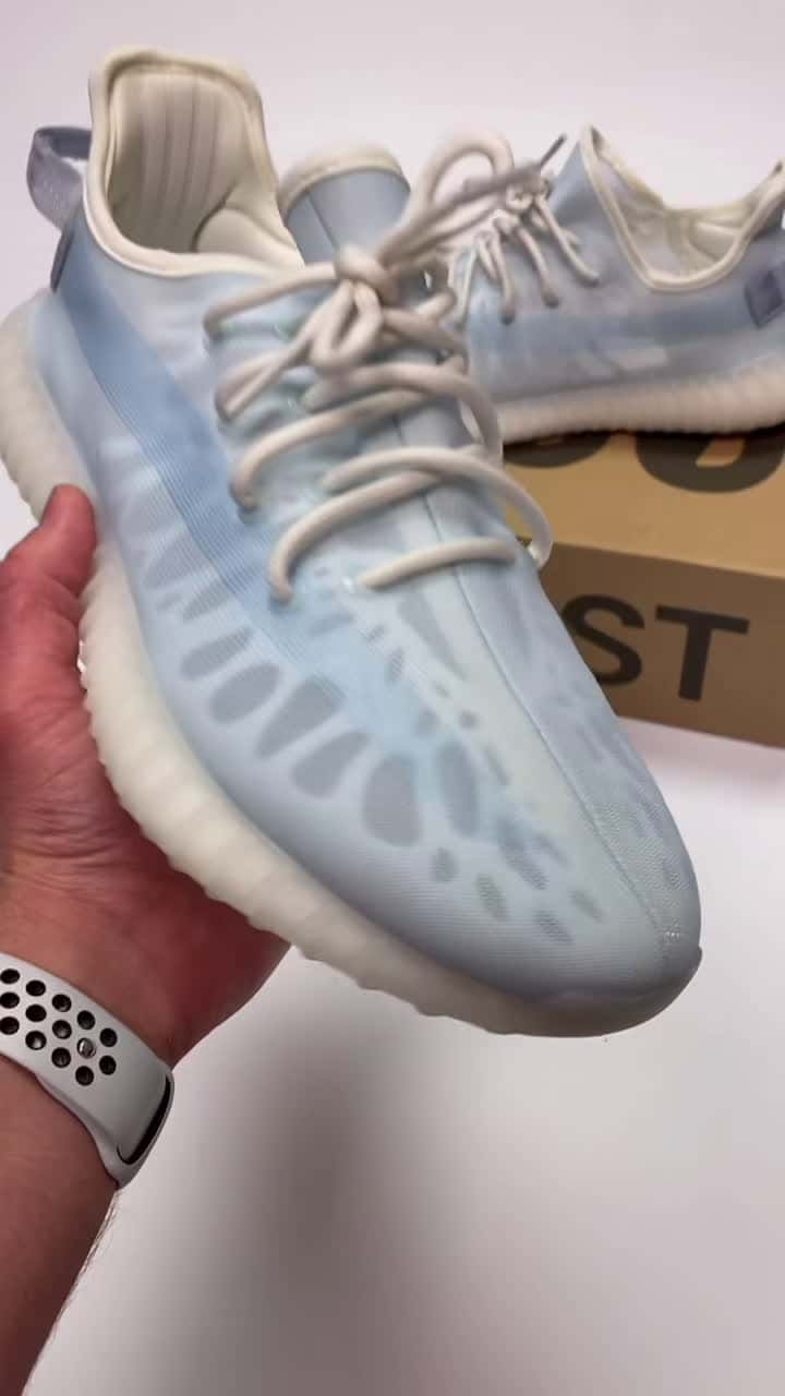 Cover for Whos copping yeezy sneakers yeezy350