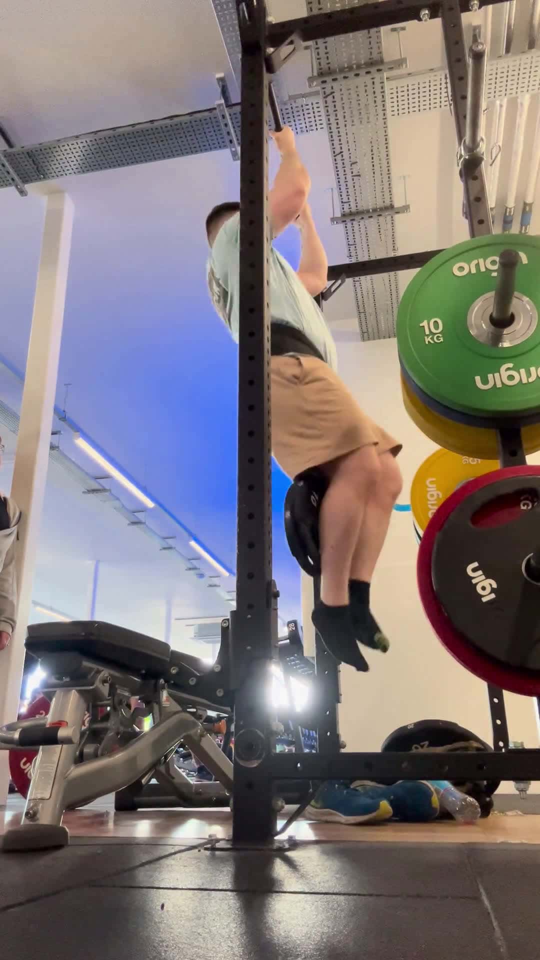 Cover for Pulling up 125kg total weight for reps! 💪 #ChinUps #Strength #Calisthenics