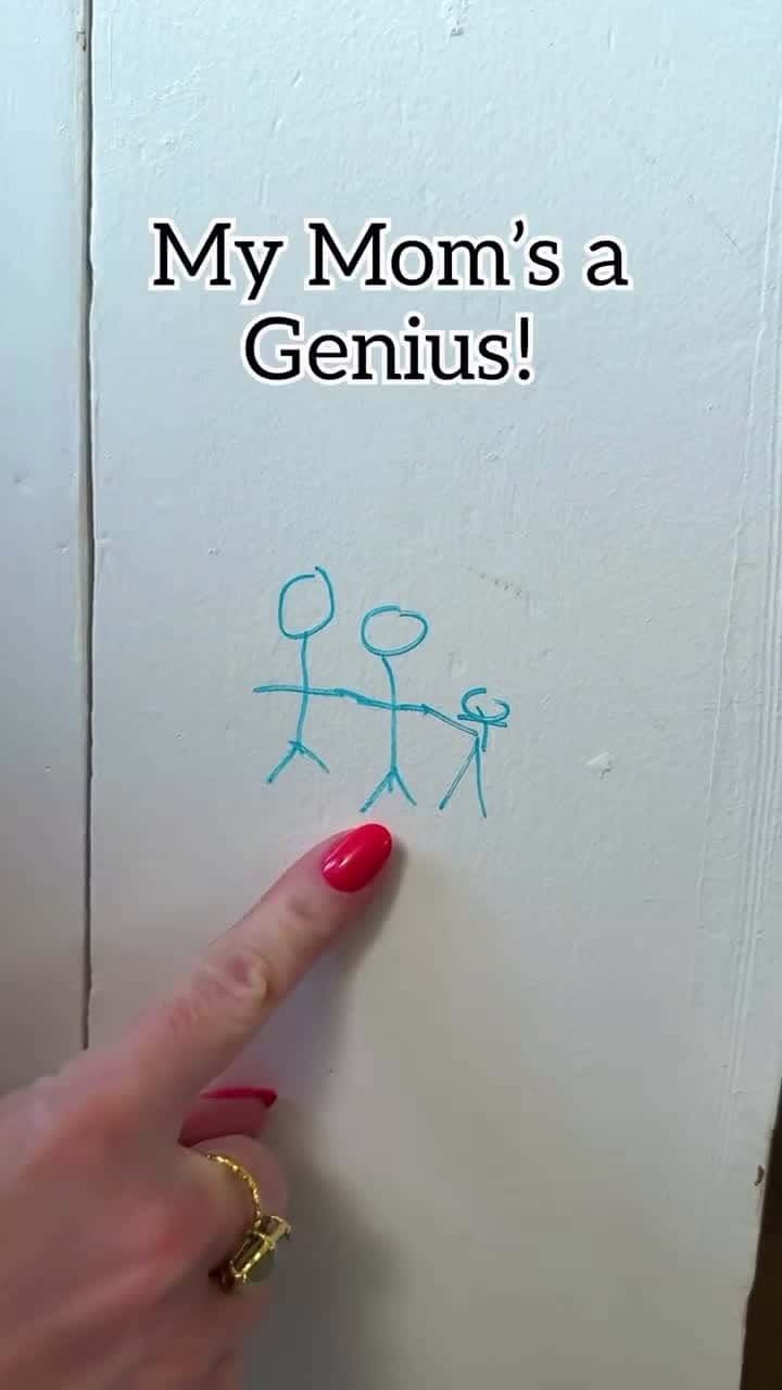 Cover for 🤯 Hairspray removes Sharpies and permeant markers! #sharpie #hairspray #hometips #lifehacks 