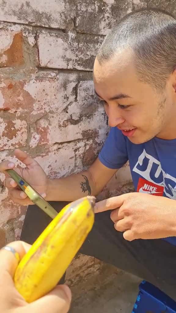 Cover for Mi hermano alentando a la seleccin Banana Qatar2022 KoreanBros 95941 #us