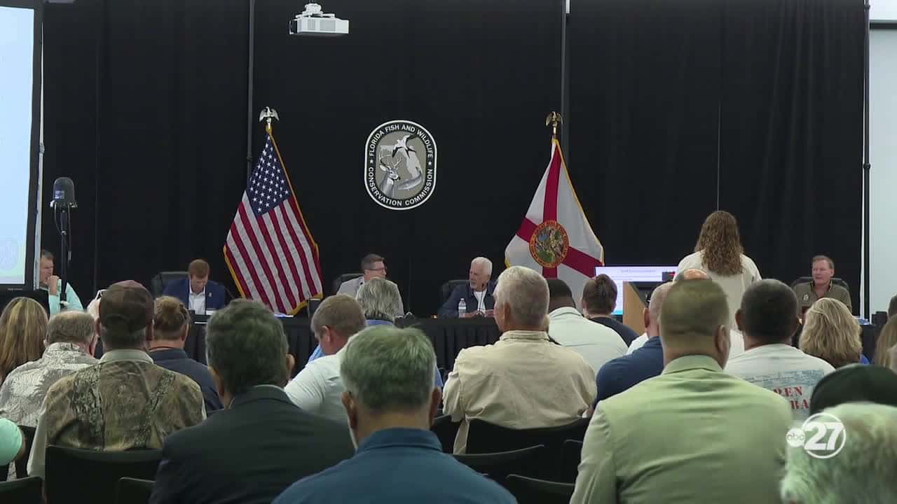 Cover for FWC votes yes to partially reopen Apalachicola Bay for Oyster harvesting