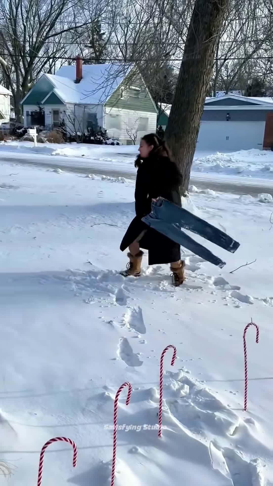 Cover for #OddlySatisfying snow is satisfying 😁 #satisfying #fyp #viral #asmr #snow